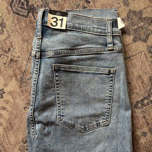 Gap Sky High True Skinny Jeans, Size 31/12 long, Light Wash